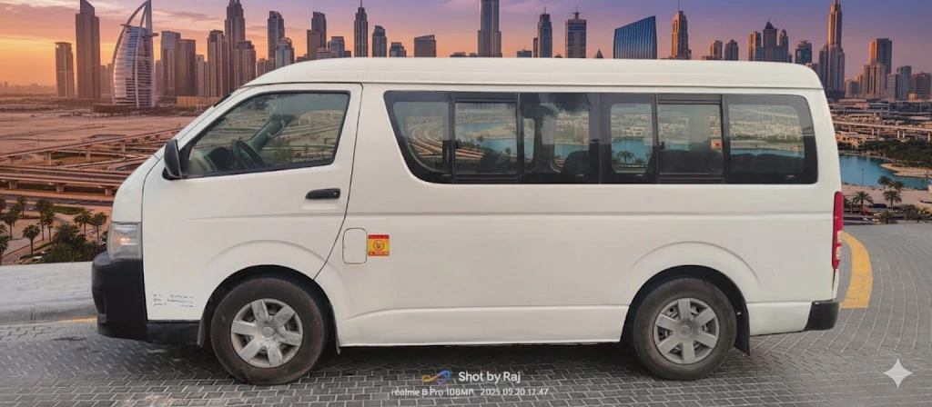 Toyota Hiace restaurant staff shuttle